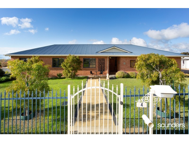 4 Andrews Place, Bridport TAS 7262