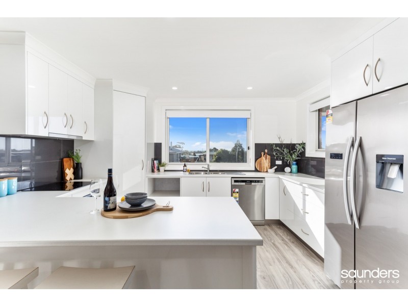 16 Therese Street, Bridport TAS 7262