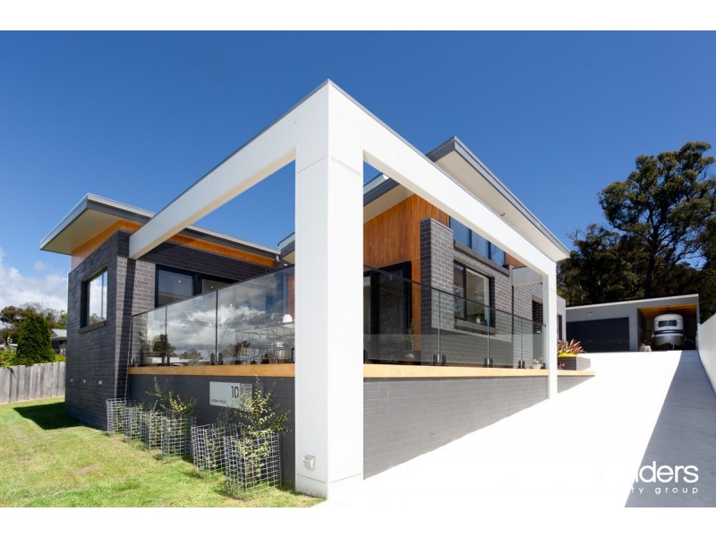 10 Andrews Place, Bridport TAS 7262