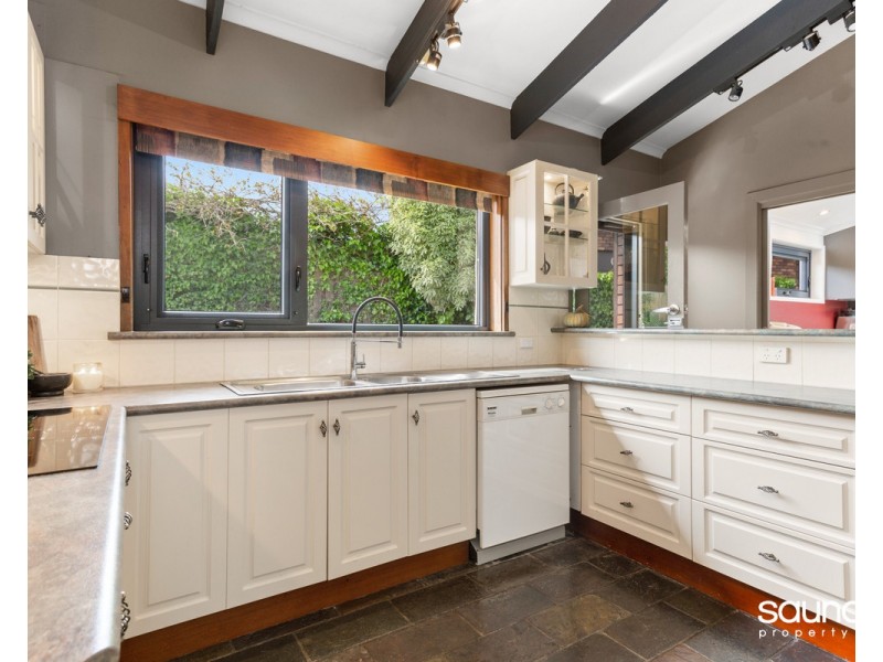 24 Ronald Place, Norwood TAS 7250