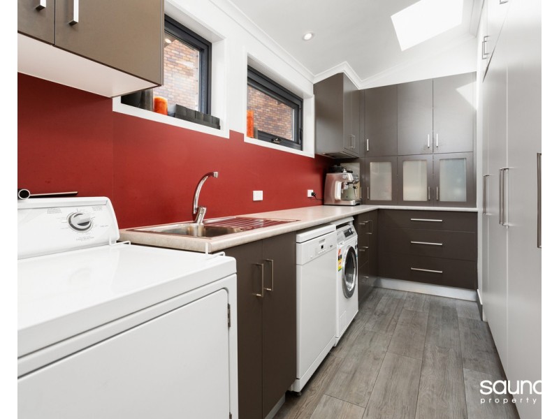 24 Ronald Place, Norwood TAS 7250