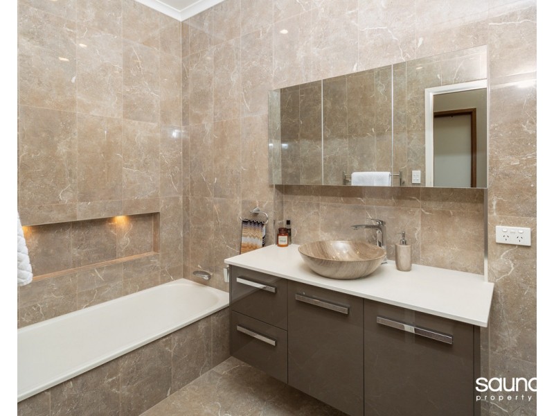 24 Ronald Place, Norwood TAS 7250