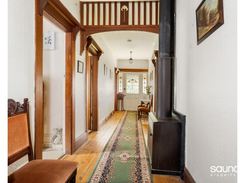 1 Hillside Crescent, West Launceston TAS 7250