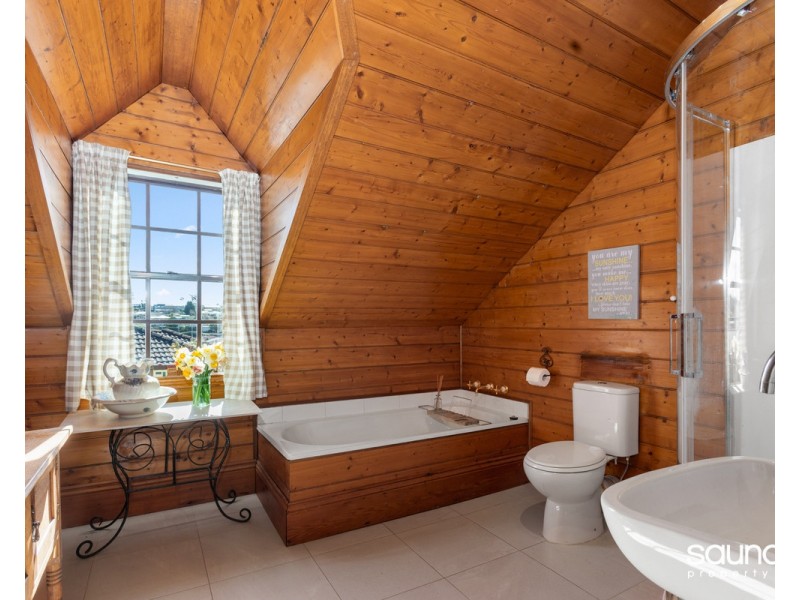 1 Walnut Grove, Summerhill TAS 7250