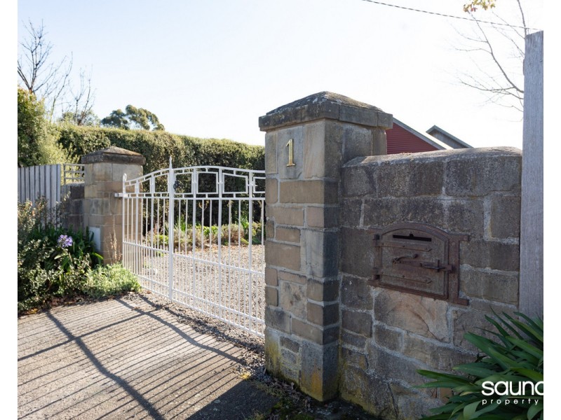 1 Walnut Grove, Summerhill TAS 7250