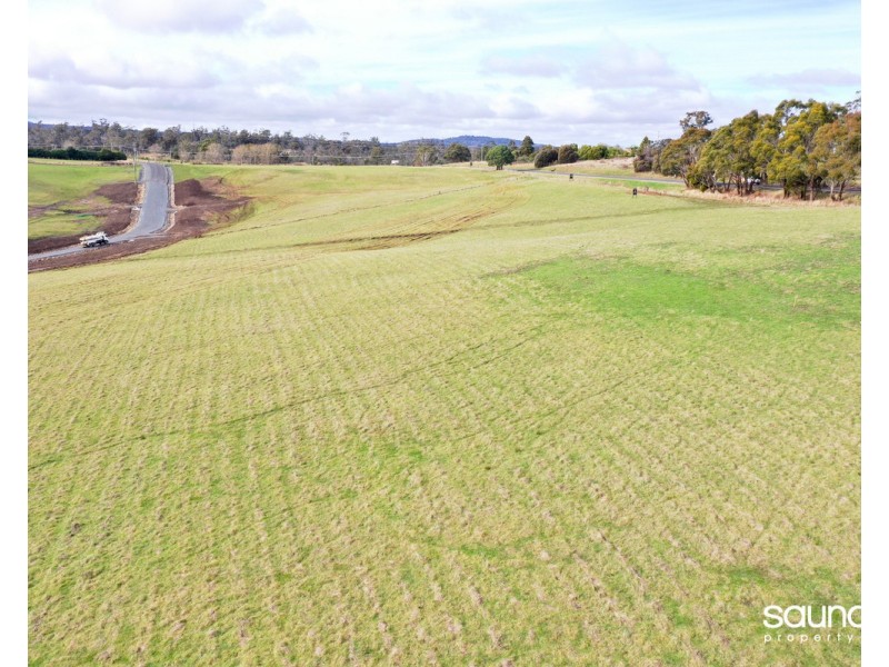 Lot 7, 40520 Tasman Highway, St Leonards TAS 7250