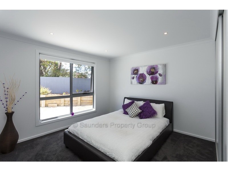 8 Harris Road, Stony Rise TAS 7310