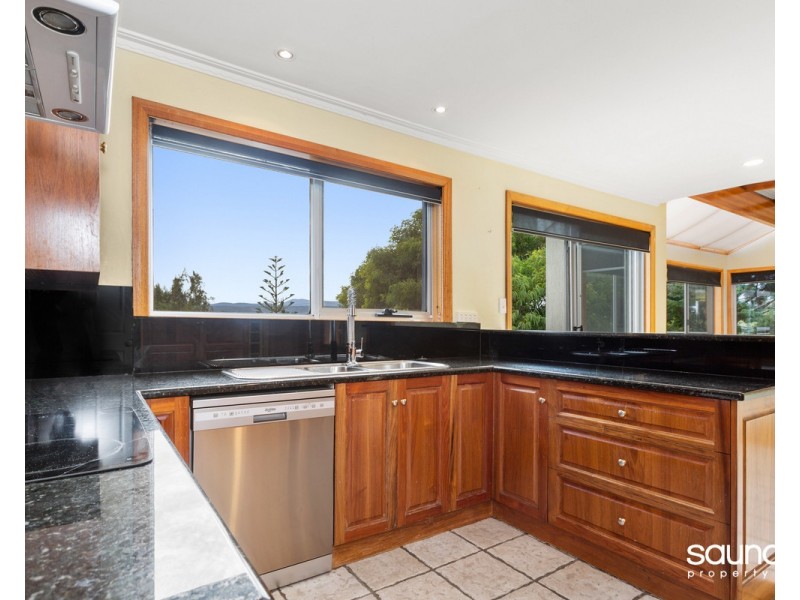 207 Rosevears Drive, Rosevears TAS 7277