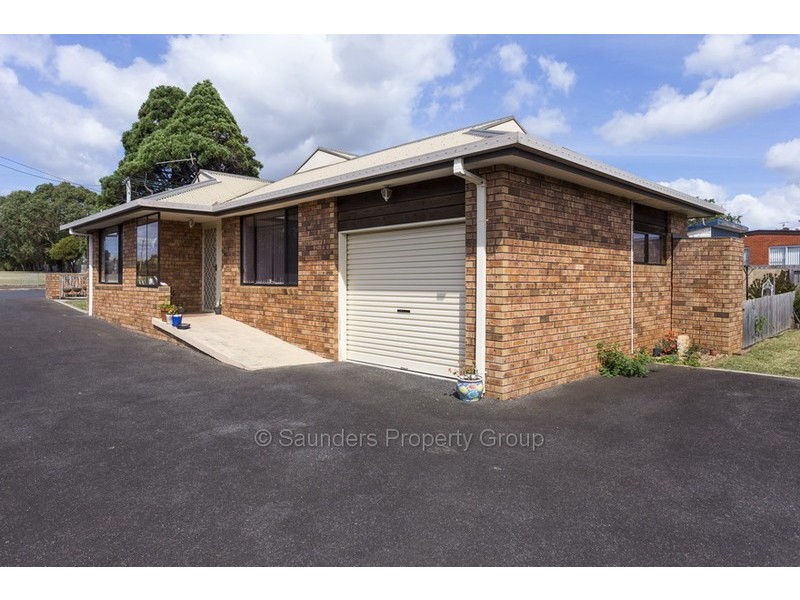 1/17 Leven Street, Ulverstone TAS 7315