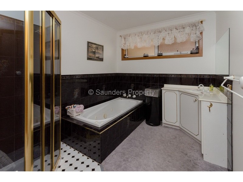 12 Kentish Street, Penguin TAS 7316