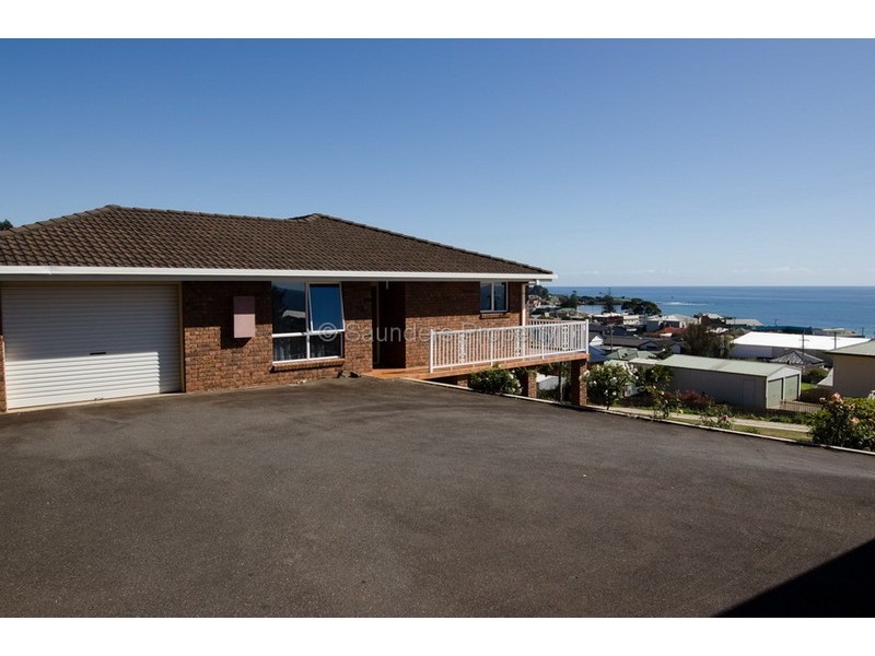 12 Kentish Street, Penguin TAS 7316