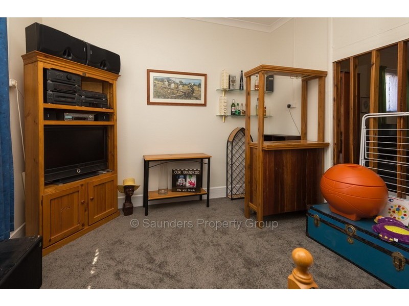 8 Dooley Street, Penguin TAS 7316