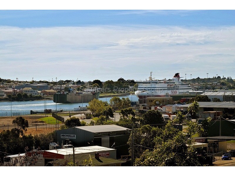 6 Marine Street, East Devonport TAS 7310