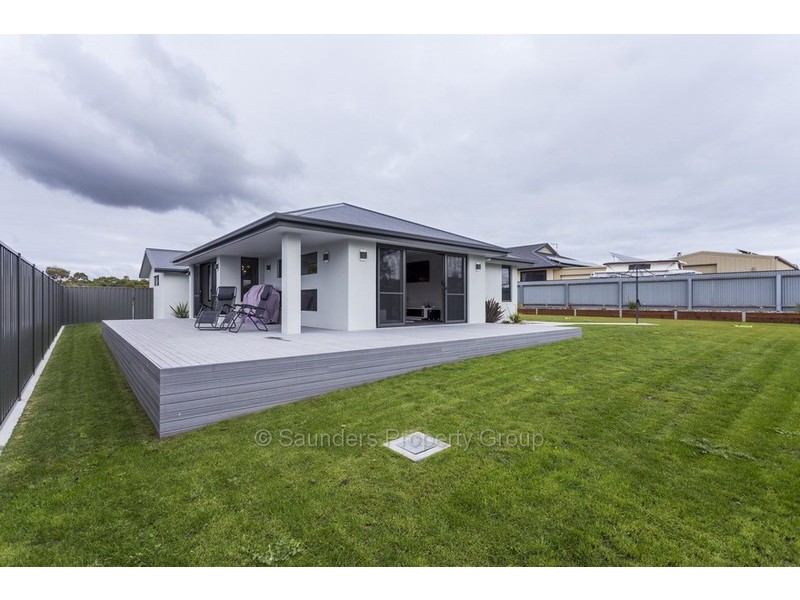9 Haven Drive, Shearwater TAS 7307