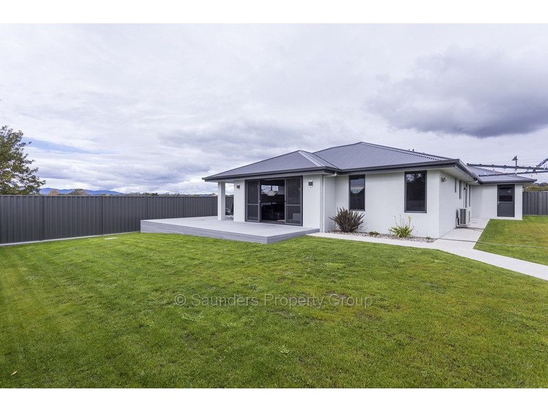 9 Haven Drive, Shearwater TAS 7307