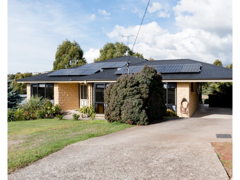 66 Mungala Crescent, Miandetta TAS 7310