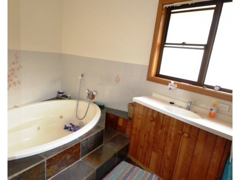 6 Marlou Court, Riverside TAS 7250