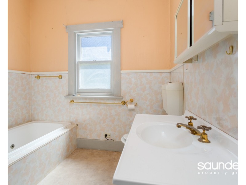 60 George Town Road, Newnham TAS 7248