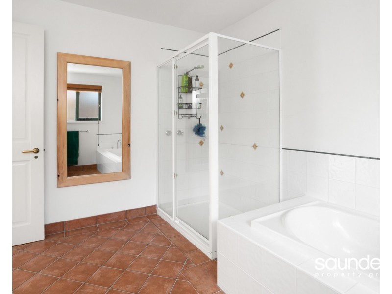81 New World Avenue, Trevallyn TAS 7250