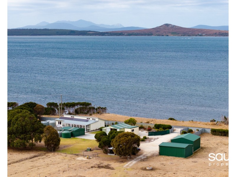 1229 Coast Road, Lady Barron TAS 7255