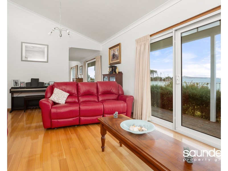 1229 Coast Road, Lady Barron TAS 7255