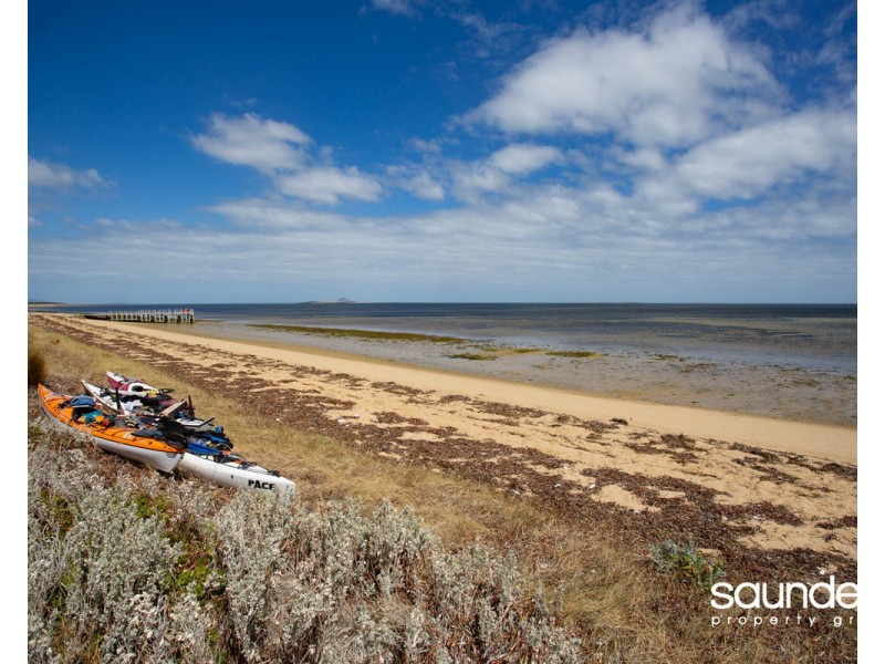 23 Esplanade, Whitemark TAS 7255