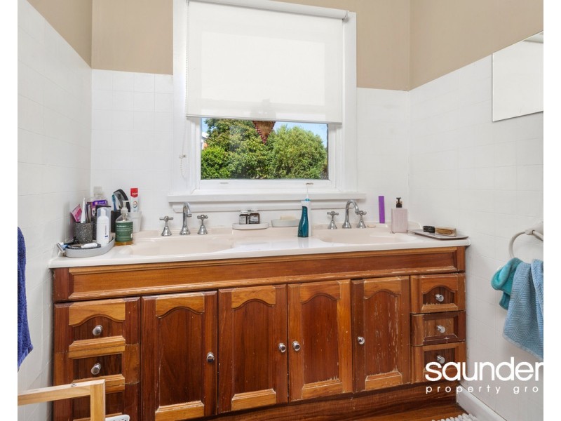 6 Benjamin Street, Trevallyn TAS 7250