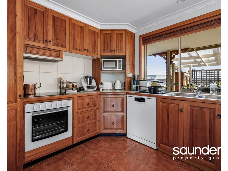 6 Acacia Court, Perth TAS 7300