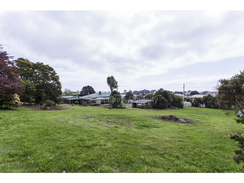 76 Brooke Street, East Devonport TAS 7310