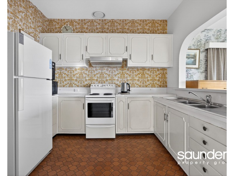 6-8 Broadview Cr, Trevallyn TAS 7250