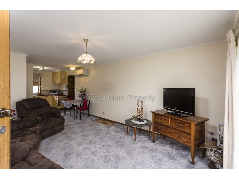 2/207 Steele Street, Devonport TAS 7310