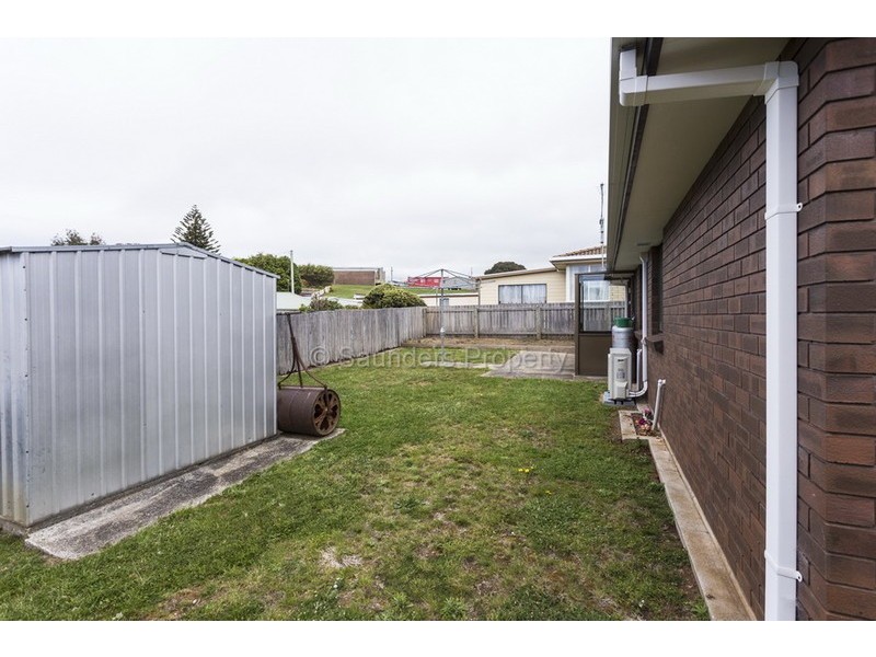 2/207 Steele Street, Devonport TAS 7310
