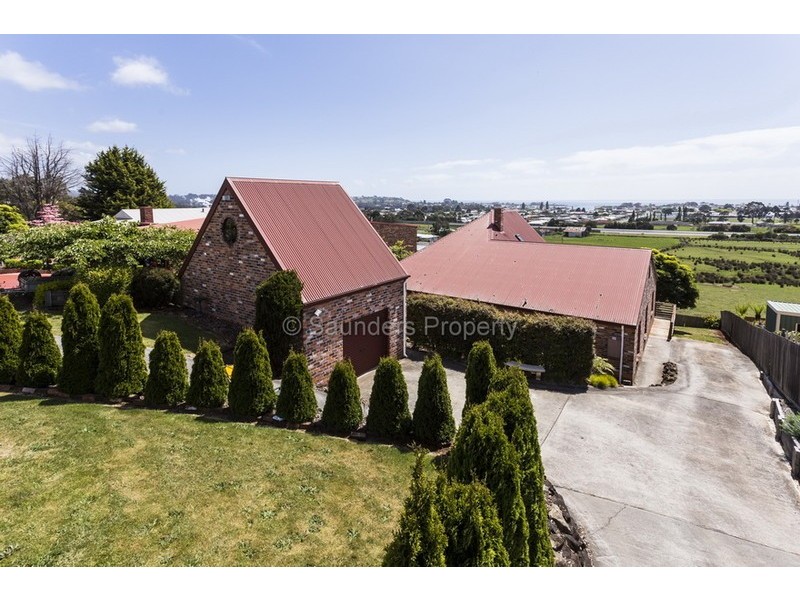 17 Dudley Crescent, Ulverstone TAS 7315