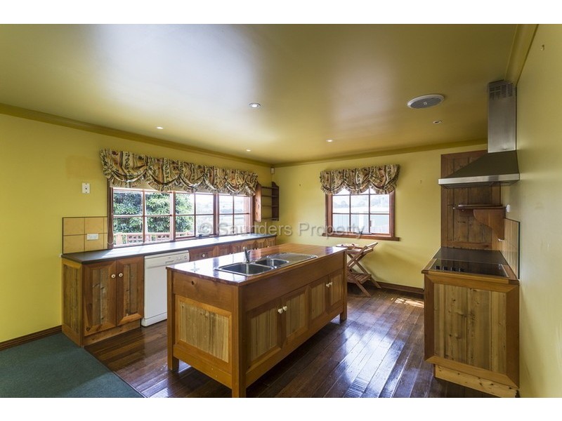 17 Dudley Crescent, Ulverstone TAS 7315