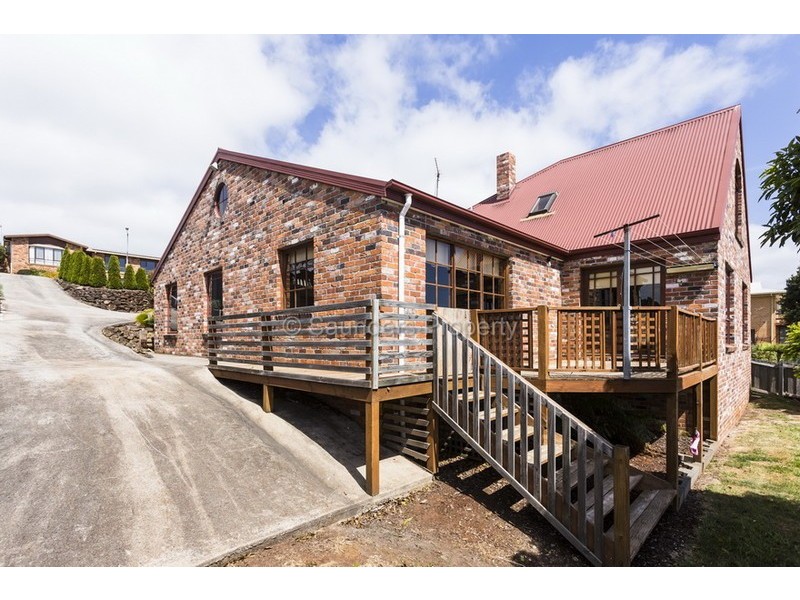 17 Dudley Crescent, Ulverstone TAS 7315