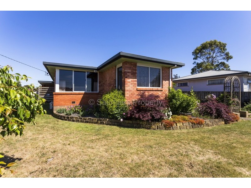1 Niela Crescent, Miandetta TAS 7310