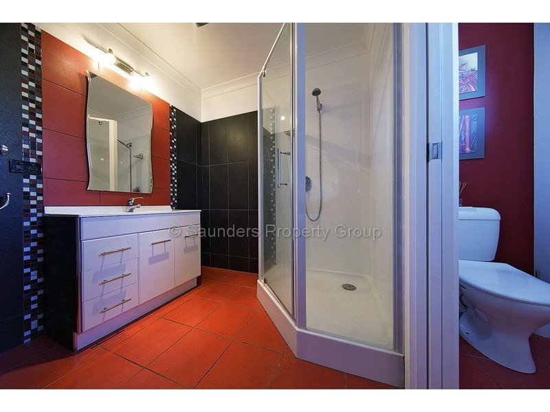 16 Lawrence Drive, Devonport TAS 7310