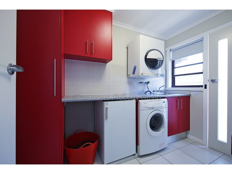 16 Lawrence Drive, Devonport TAS 7310