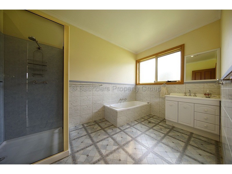 3 Adye Street, Roland TAS 7306