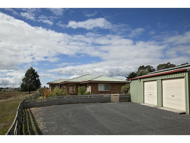 3 Adye Street, Roland TAS 7306