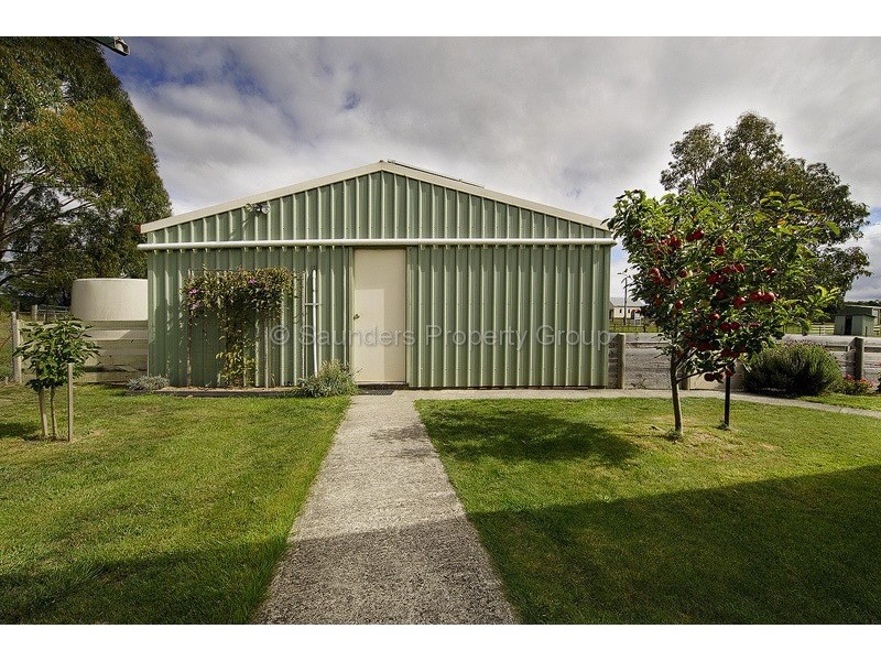 3 Adye Street, Roland TAS 7306