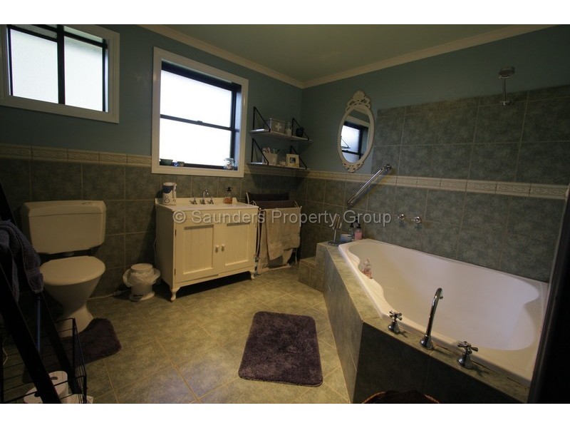 214 Leonards Road, Montana TAS 7304