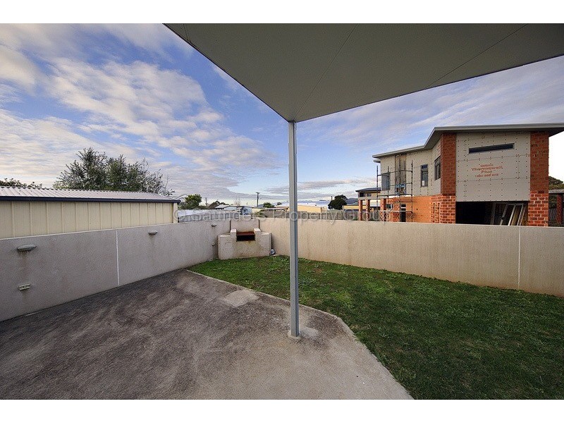 2/71 Joyce Street, Hawley Beach TAS 7307