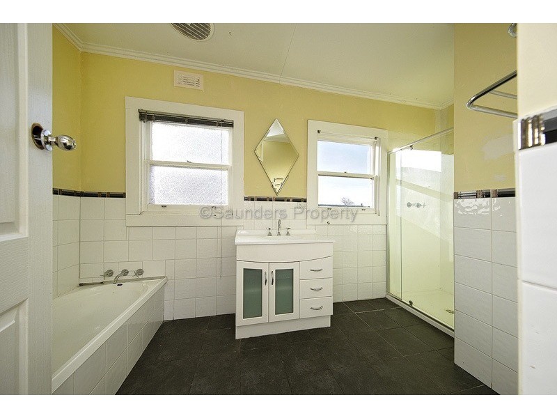 60A Ronald Street, Devonport TAS 7310