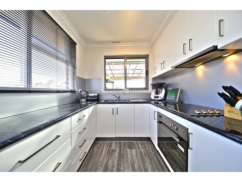 6 Valley Road, Devonport TAS 7310