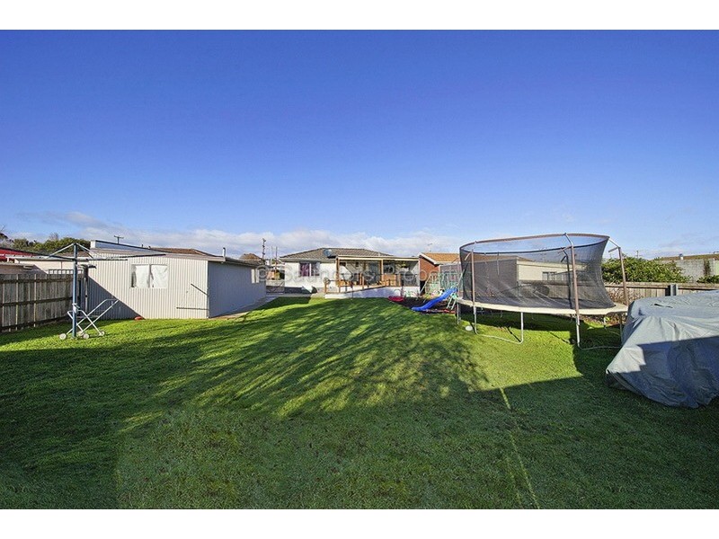 6 Valley Road, Devonport TAS 7310