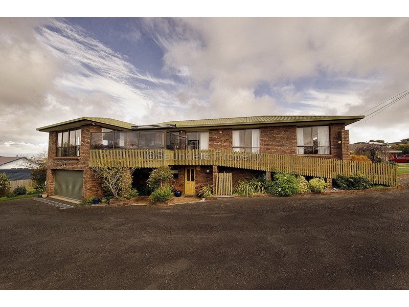 6 Longview Crescent, Devonport TAS 7310