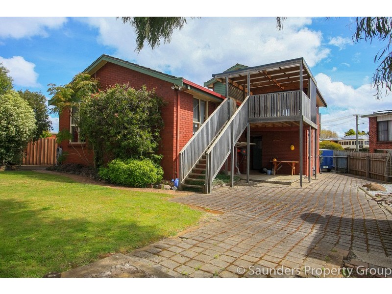 2 Glen Court, Devonport TAS 7310