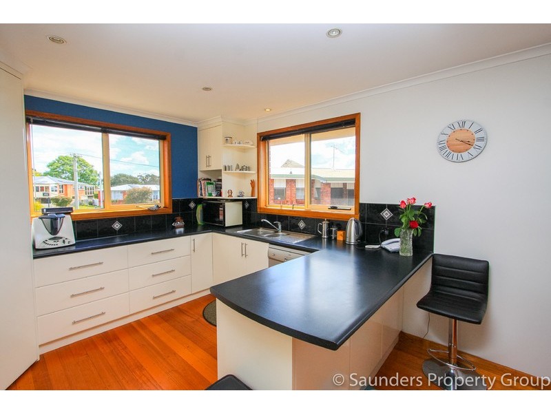 2 Glen Court, Devonport TAS 7310