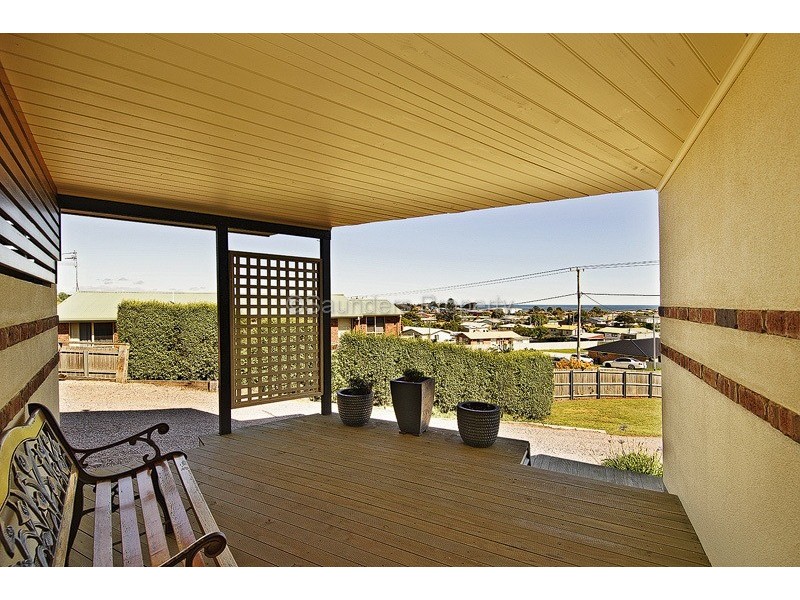 122 Brooke Street, East Devonport TAS 7310